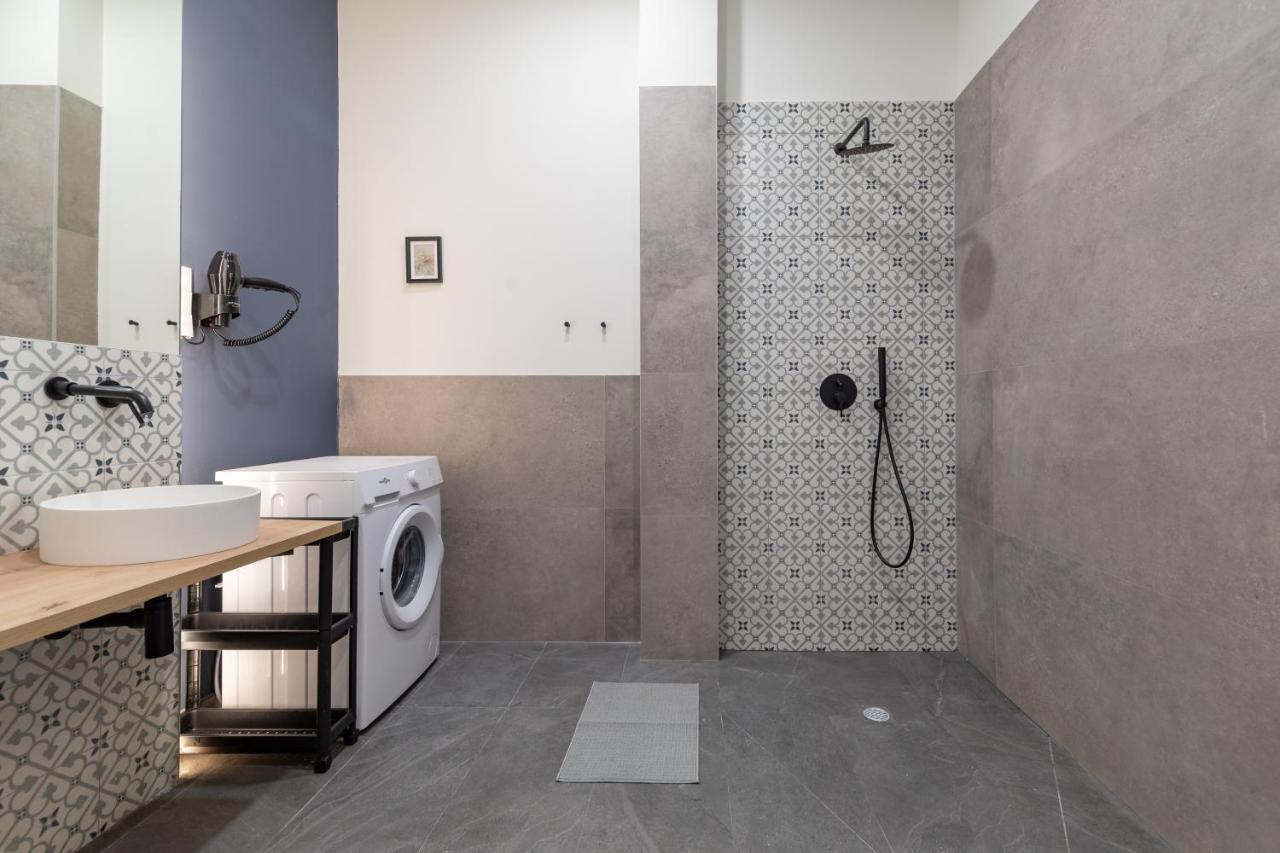 Apartamento Acogedor Centrico Mj Valencia Exterior photo