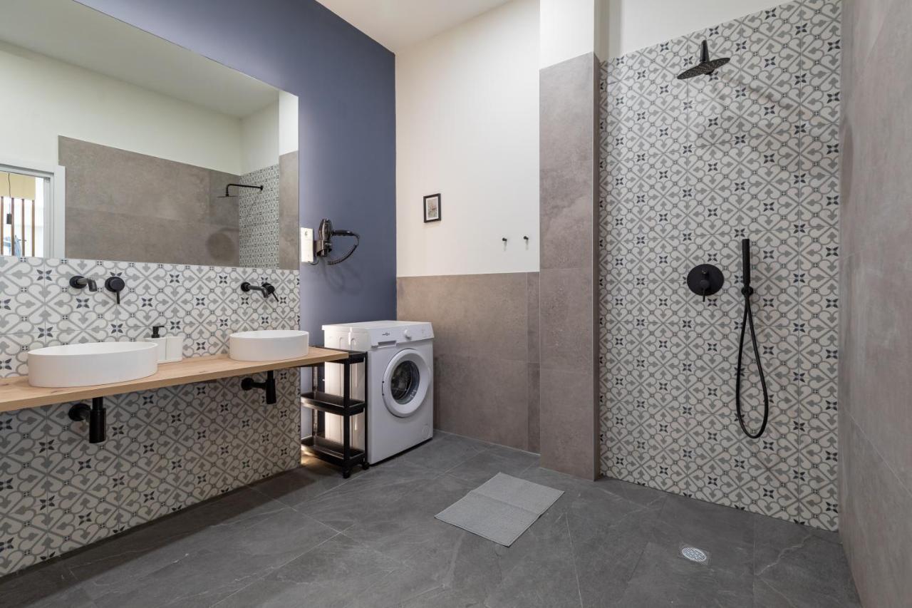 Apartamento Acogedor Centrico Mj Valencia Exterior photo